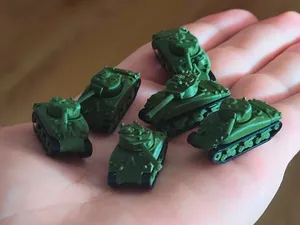 Miniature M4 Sherman US ww2 tanks