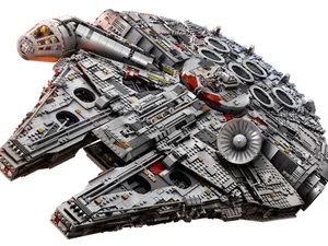 UCS Millenium Falcon Bags 1 - 3