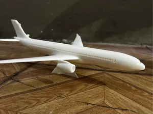 Airbus A330-200 Replica con stand