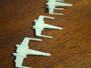 1:400 scale X-wing