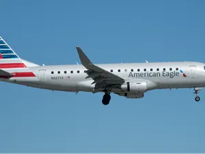 Embraer E175