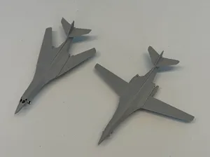 1:400 scale Interactive B-1 "Lancer"