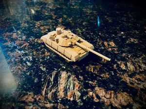 Russian T-80UK MBT 1:100 scale