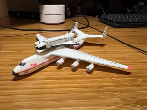 Antonov AN-225 with Buran 1:400