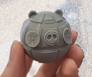 Angry Birds Pig Death Star