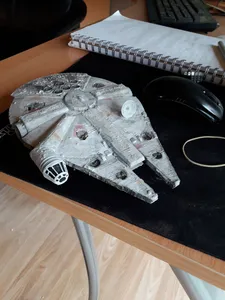 Detailed Millenium Falcon Remix